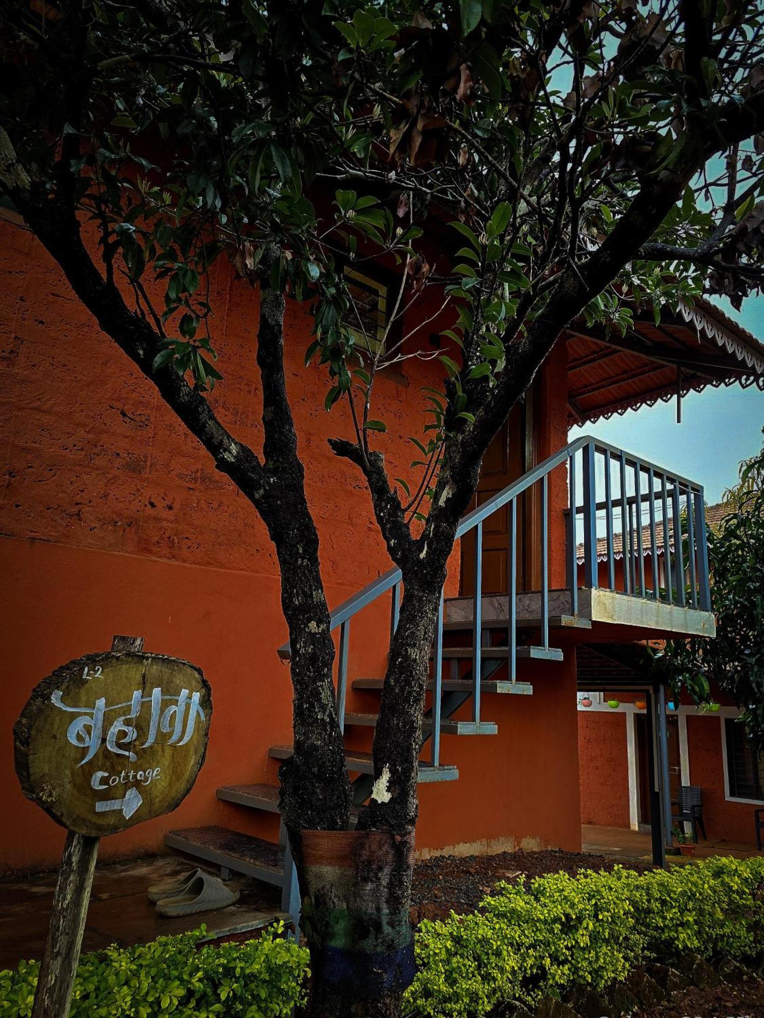 Chalobahills Farmstay Resort Ajra Exterior photo